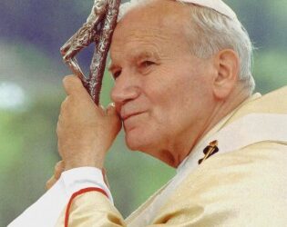 De lectura obligada para este año:   «Dives in misericordia»