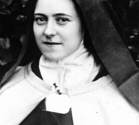 La ofrenda al amor misericordioso, como centro de la vida y de la doctrina de santa Teresa de Lisieux