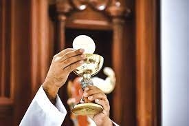 «Amemos al Santísimo Sacramento apasionadamente»